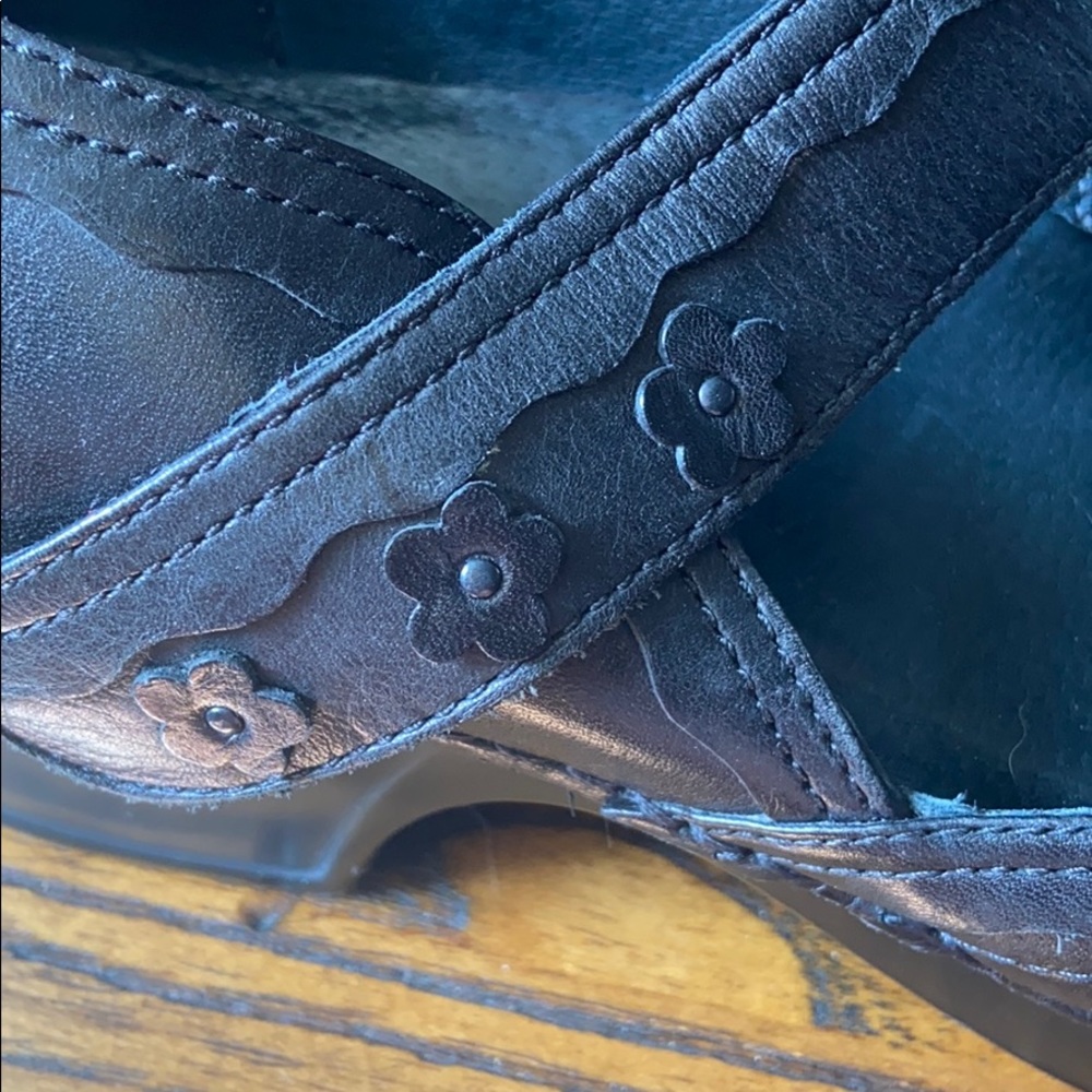 Dansko Clogs Size 38 - image 4